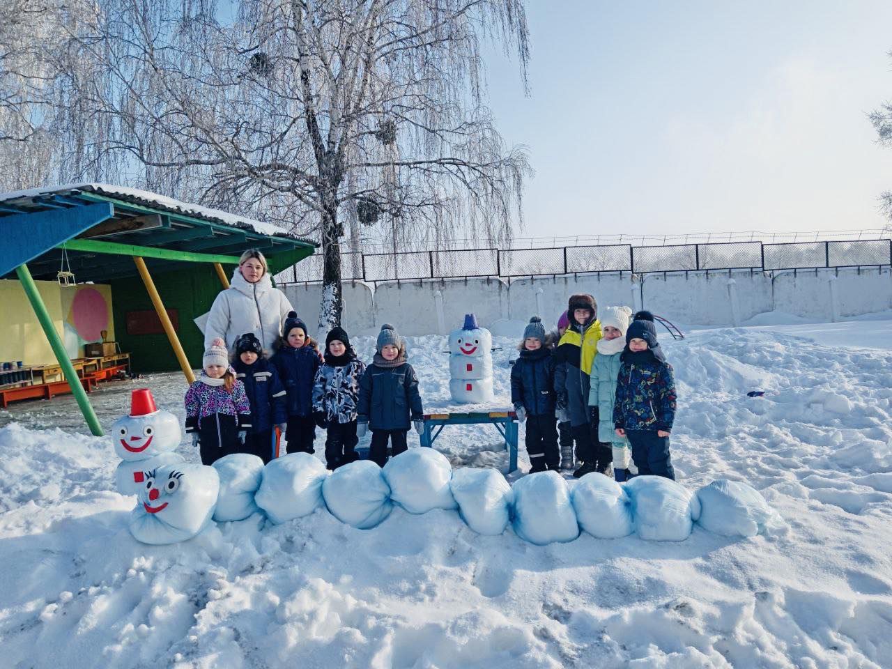 Зимние фантазии в снегу! 