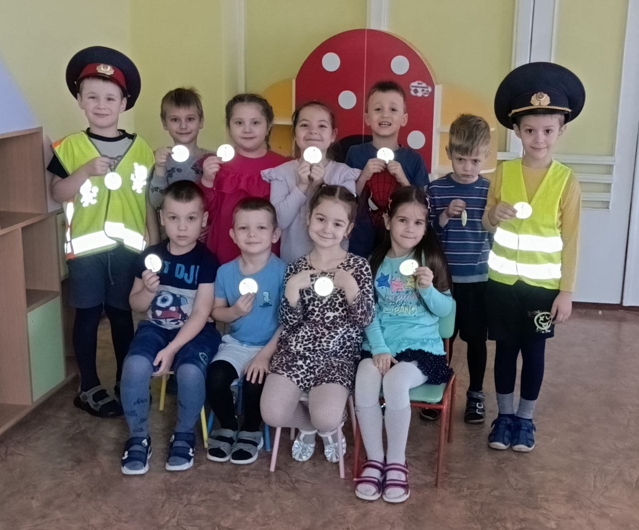 Фликер ты с собой возьми и в беду не попади!