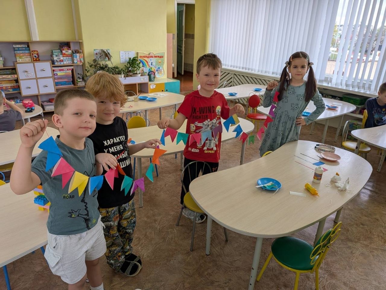 Детский дизайн: праздничные флажки! 